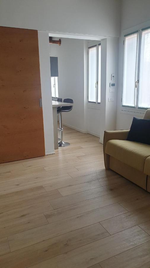 Snc1018 Modern Boutique Apartment البندقية المظهر الخارجي الصورة